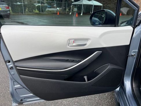 Used 2022 Toyota Corolla SE image 16