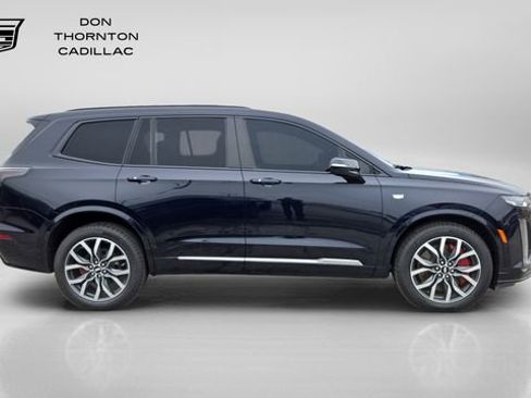 Used 2022 Cadillac XT6 Sport AWD/4WD image 6