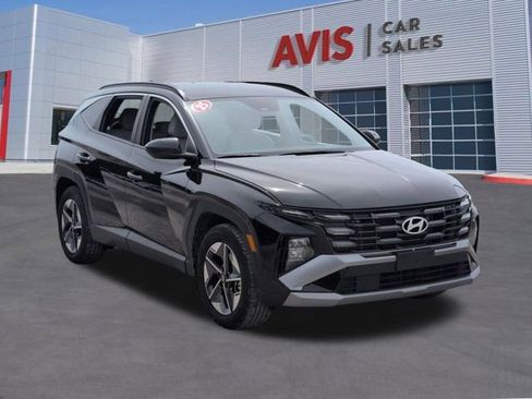 Used 2025 Hyundai Tucson SEL FWD image 3