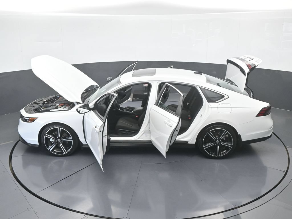 Used 2025 Honda Accord Sport image 65