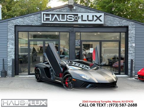 Used 2018 Lamborghini Aventador S AWD/4WD image 1