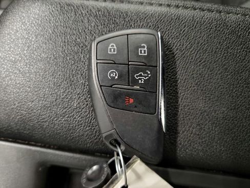 Used 2023 GMC Sierra 1500 Elevation w/ X31 Off-Road Package AWD/4WD image 30