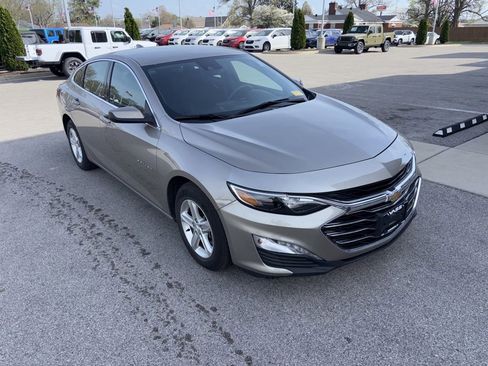Used 2024 Chevrolet Malibu LT FWD image 7