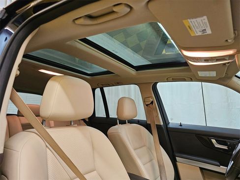 Used 2014 Mercedes-Benz GLK 350 4MATIC image 11