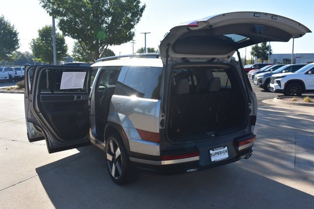 Used 2024 Hyundai Santa Fe Limited FWD image 16