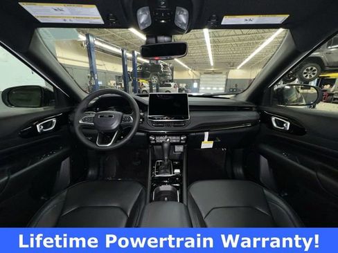 New 2026 Jeep Compass Limited image 14