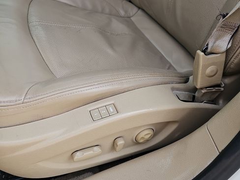 Used 2012 Buick LaCrosse Touring image 22