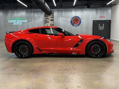 Used 2019 Chevrolet Corvette Grand Sport RWD image 16