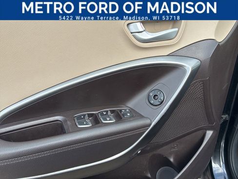 Used 2017 Hyundai Santa Fe Sport image 11