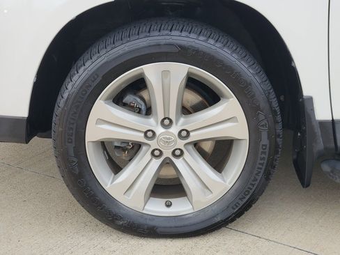 Used 2013 Toyota Highlander Limited image 10