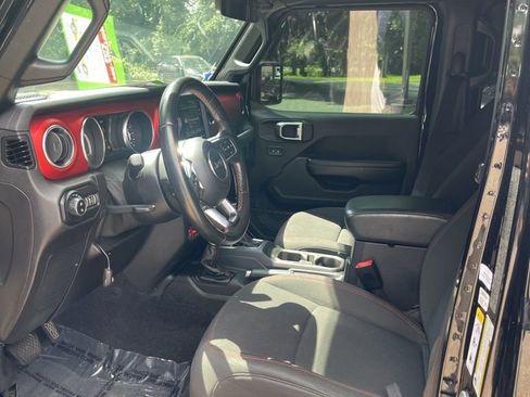 Used 2020 Jeep Gladiator Rubicon image 23