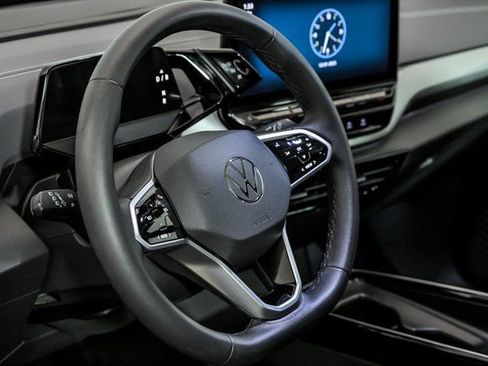 Used 2023 Volkswagen ID.4 Pro S Plus image 15