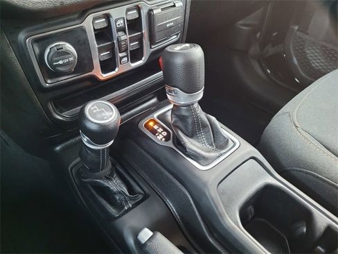 Certified 2024 Jeep Wrangler Sport S image 12