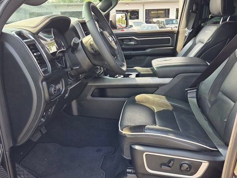 Used 2025 RAM 1500 Laramie w/ Sport Appearance Package AWD/4WD image 3