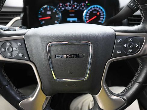 Used 2019 GMC Yukon Denali image 21