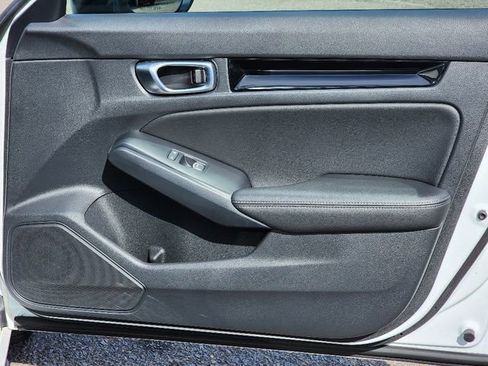 Used 2024 Honda Civic EX-L image 10