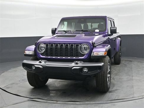New 2026 Jeep Gladiator Sport image 8