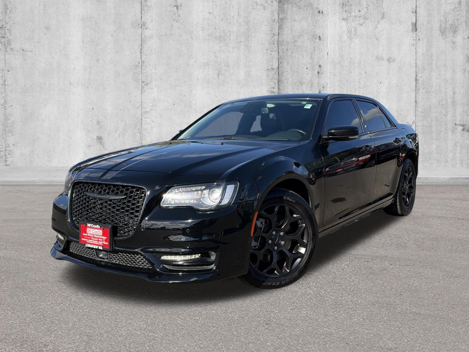 Used 2021 Chrysler 300 Touring L AWD/4WD image 1