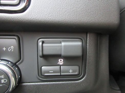 New 2026 GMC Yukon Elevation image 20