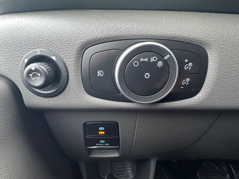 Used 2024 Ford Transit 250 Low Roof AWD w/ Exterior Upgrade Package image 24