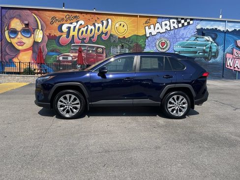 Used 2023 Toyota RAV4 XLE Premium AWD/4WD image 2