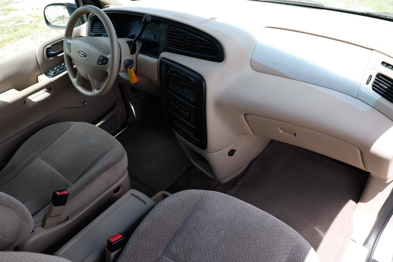 Used 2003 Ford Windstar LX FWD image 16