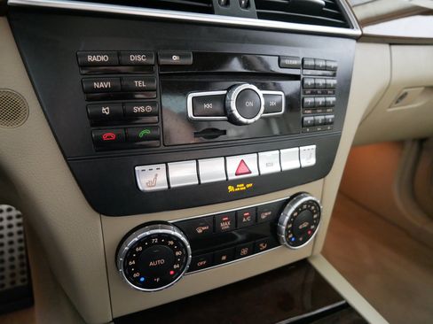 Used 2014 Mercedes-Benz C 300 4MATIC Sedan image 23