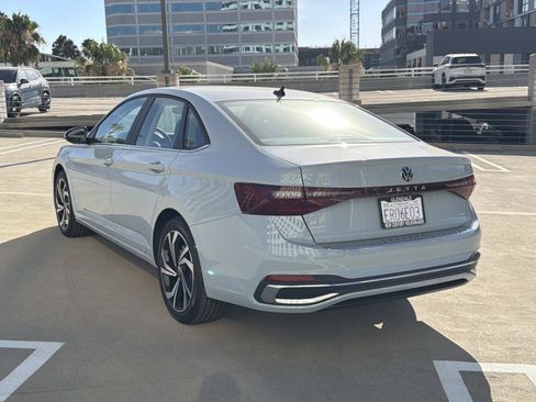 New 2026 Volkswagen Jetta SEL FWD image 3