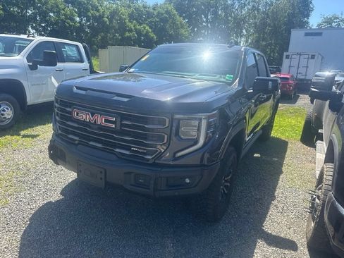Used 2023 GMC Sierra 1500 AT4X AWD/4WD image 3
