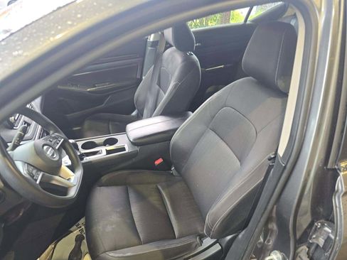 Used 2022 Nissan Altima 2.5 S FWD image 5