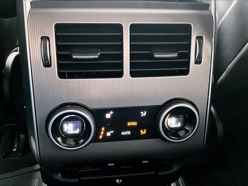 Used 2019 Land Rover Range Rover Sport HSE AWD/4WD image 10