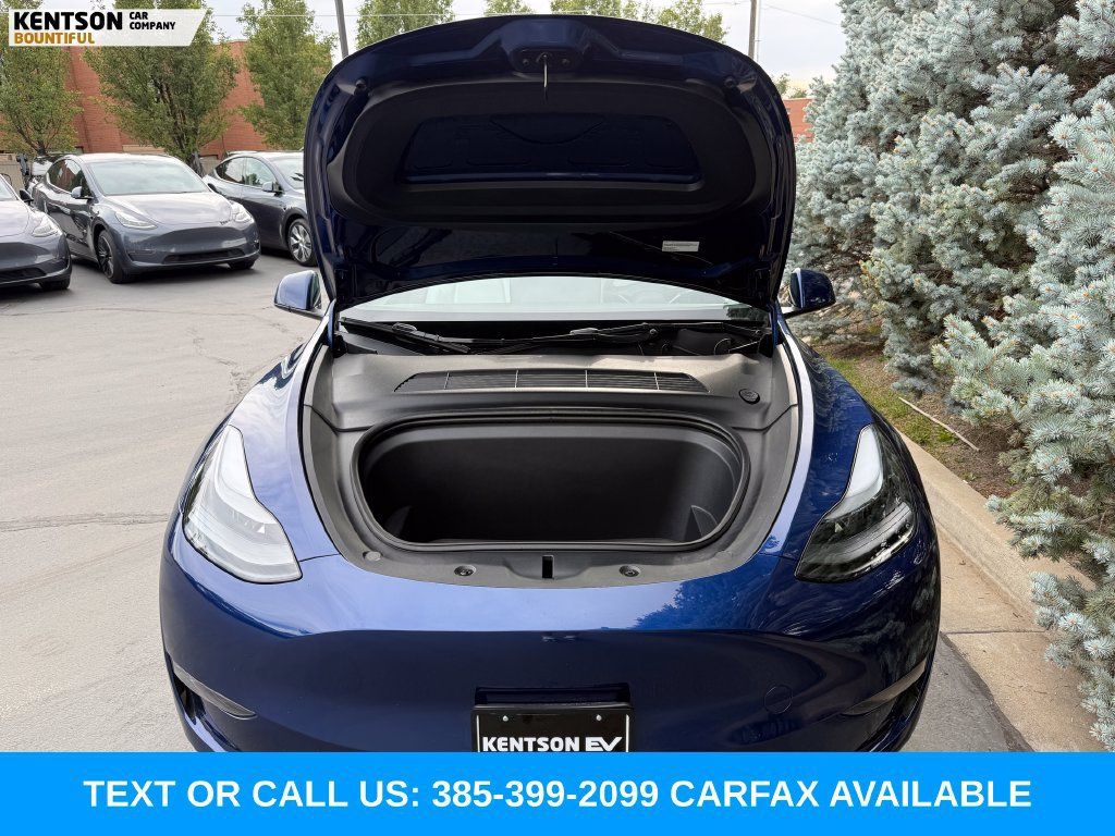 Used 2023 Tesla Model Y Long Range AWD/4WD image 32