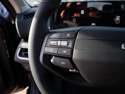 New 2025 Kia K4 EX image 27