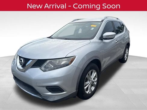 Used 2016 Nissan Rogue SV FWD image 1