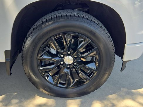 Used 2022 Chevrolet Silverado 1500 Custom RWD image 25