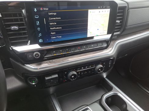 Certified 2025 Chevrolet Silverado 1500 LTZ w/ Technology Package image 16