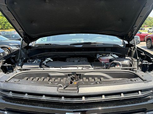 Used 2020 Chevrolet Silverado 1500 RST w/ RST Value Package AWD/4WD image 14