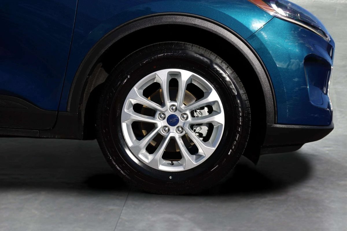 Used 2020 Ford Escape SE FWD image 9
