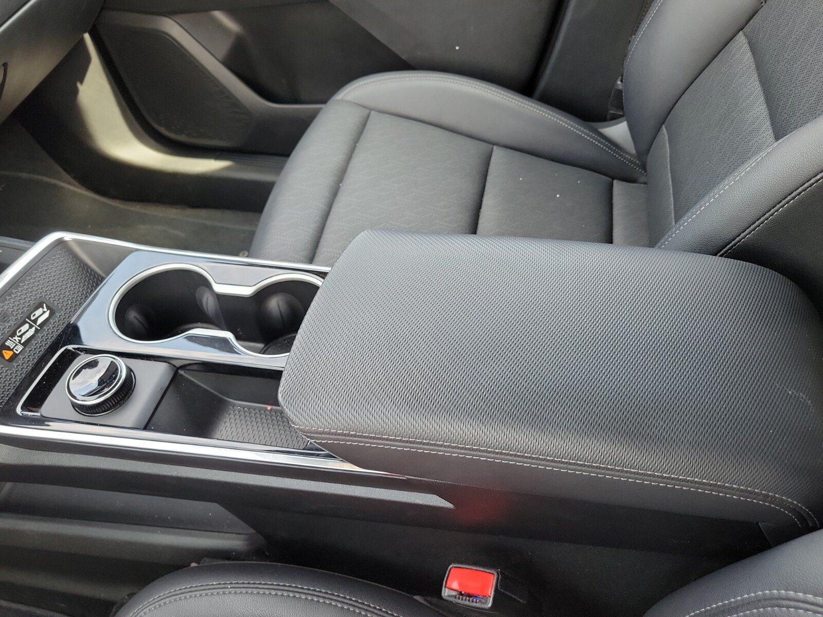 Used 2026 Chevrolet Equinox LT w/ Convenience Package II FWD image 20