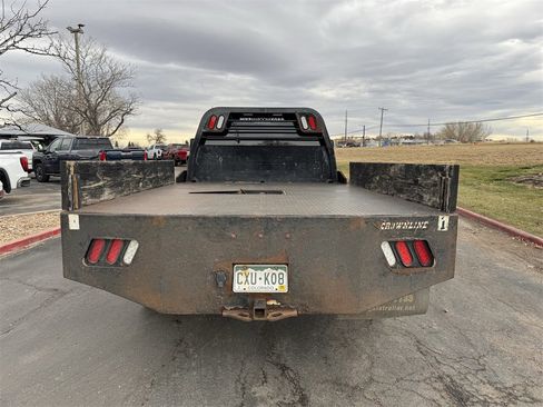Used 2021 GMC Sierra 3500 SLE w/ SLE Convenience Package image 4