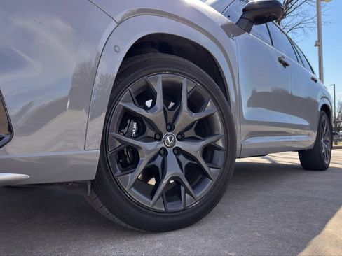 Used 2024 Lexus TX 500h AWD w/ Technology Package image 9