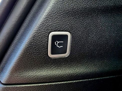 New 2026 Chrysler Pacifica Limited image 26