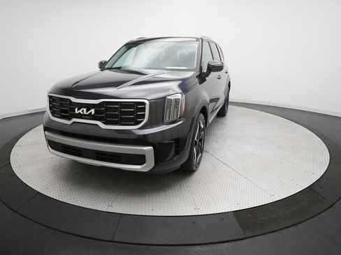 Used 2025 Kia Telluride S image 35