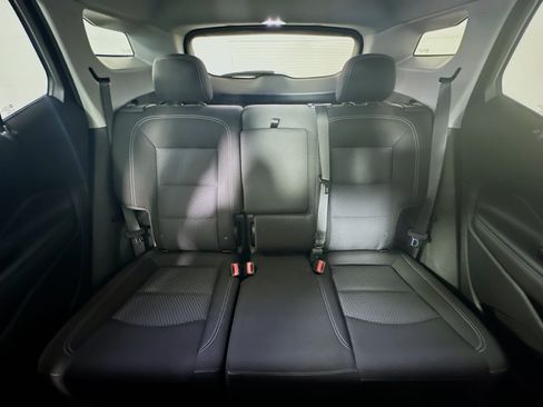Used 2022 GMC Terrain SLE w/ Driver Convenience Package FWD image 30