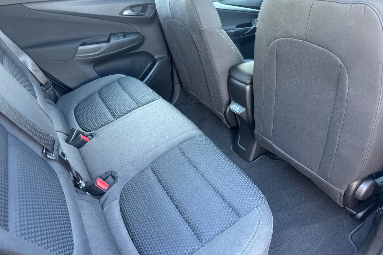 Used 2023 Chevrolet Bolt EUV LT w/ Driver Confidence Package FWD image 19