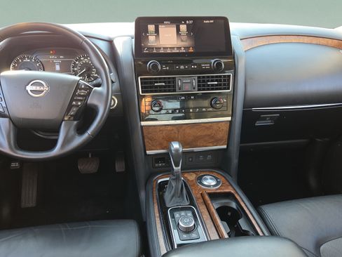 Used 2024 Nissan Armada SL w/ Captain's Chairs Package RWD image 12