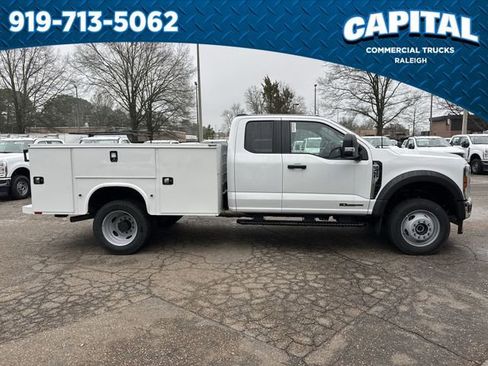 New 2026 Ford F450 XL w/ XL Chrome Package image 9
