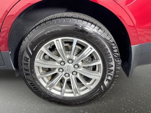 Used 2019 Cadillac XT5 Luxury image 34