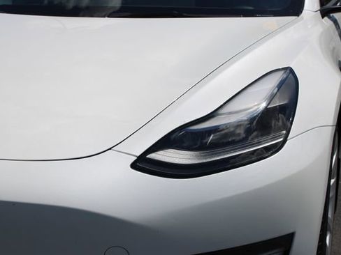Used 2023 Tesla Model 3 Standard Range RWD image 16