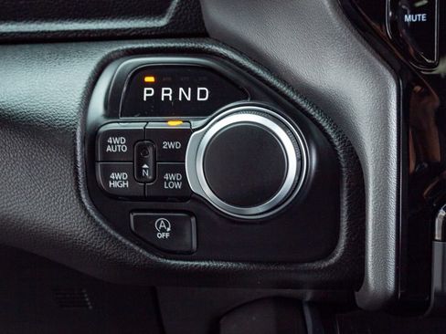 Used 2025 RAM 1500 Big Horn AWD/4WD image 28